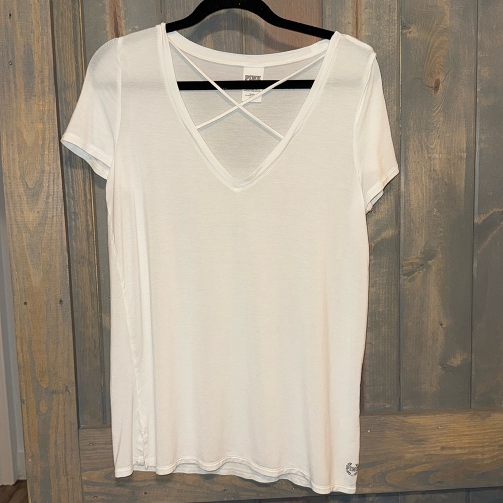 Pink white cross vneck NWOT size medium